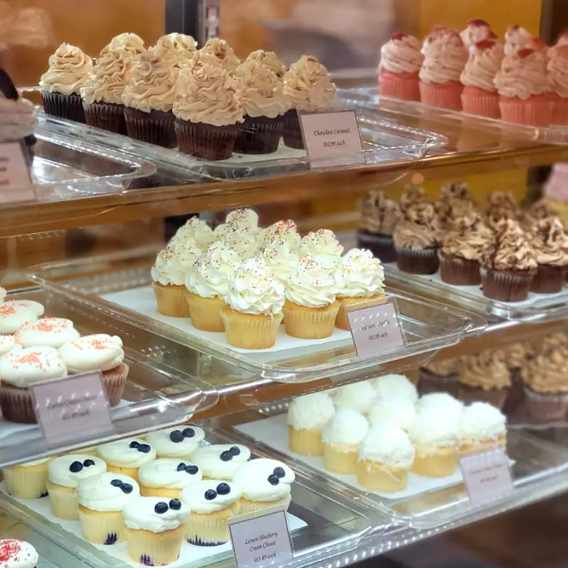 Sugar n Flakes Bakery & Cafe