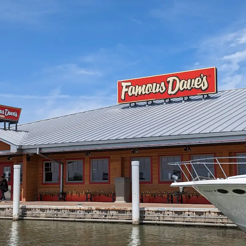 Famous Dave's Bar-B-Que