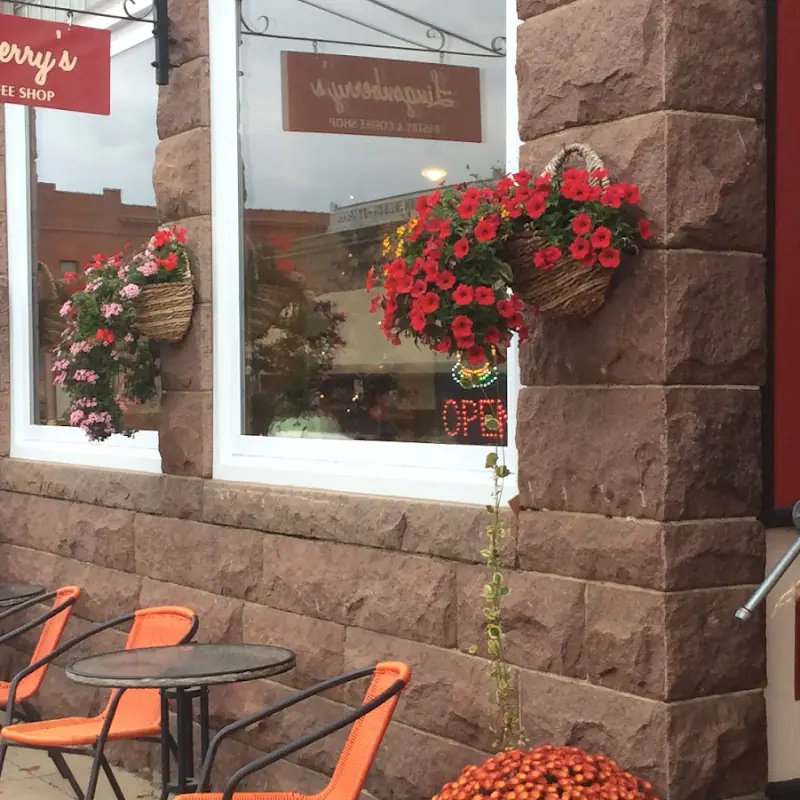 Lingonberry's Pastry and Coffee Shop