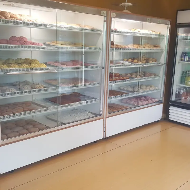 Panaderia y Pasteleria Aguila