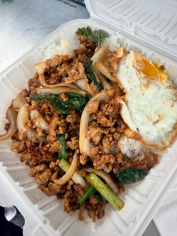 6. Pad Kee Mao (Drunken Noodles)