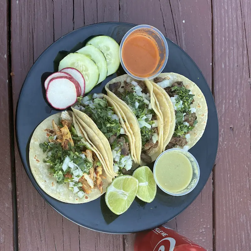 Angel’s Salvadorian and Mexican food