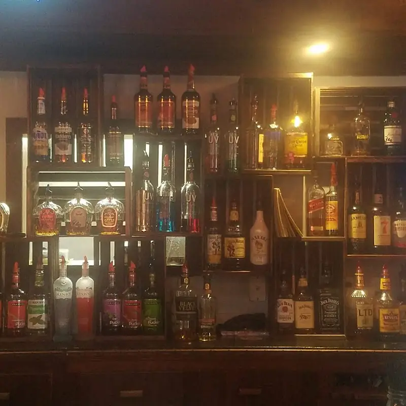 The Big House: Eating & Drinking Emporium