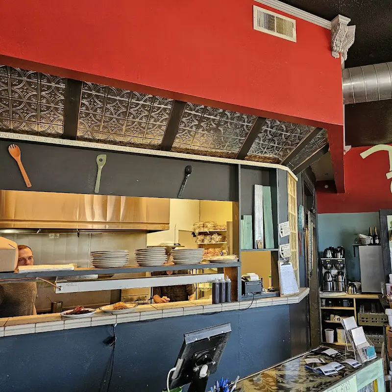 Tater’s Cafe