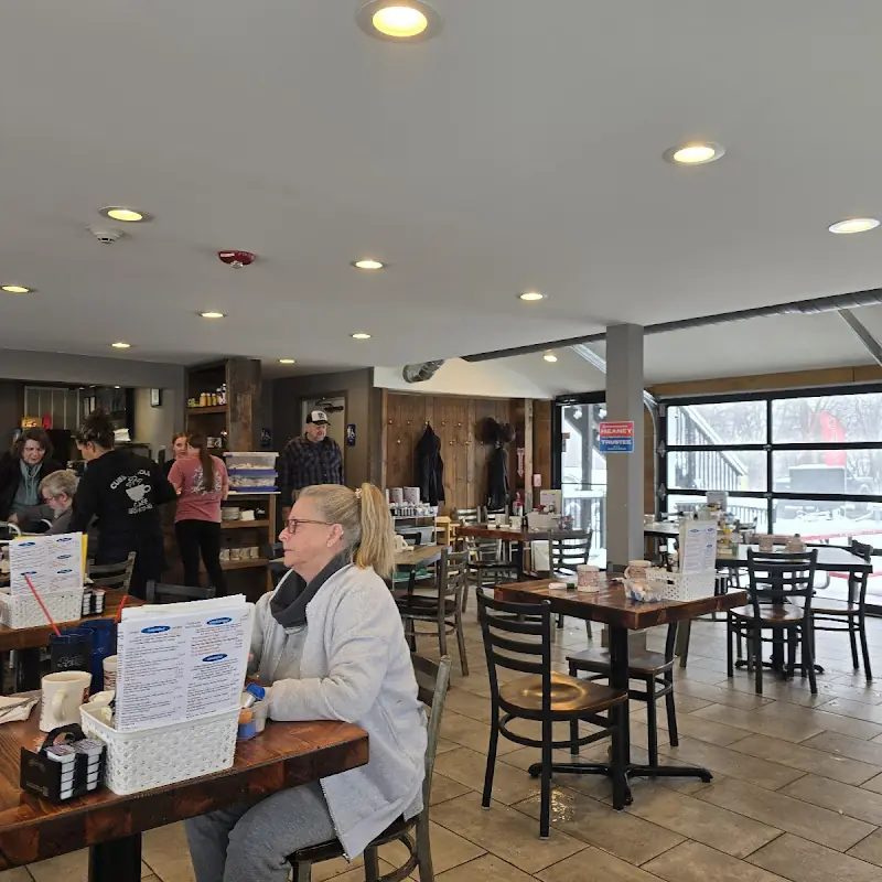 Cubby Cafe