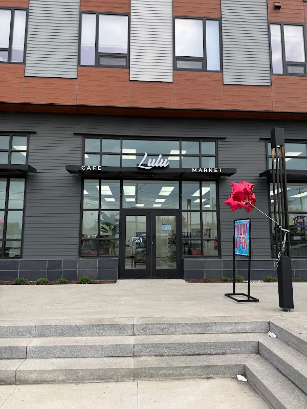 Lulu Market & Cafe
