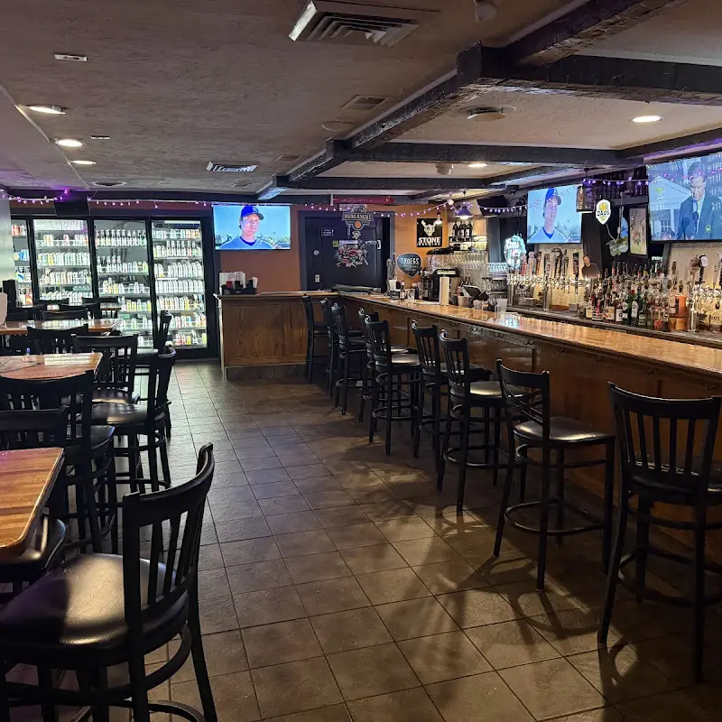 Dad's Pub & Grub