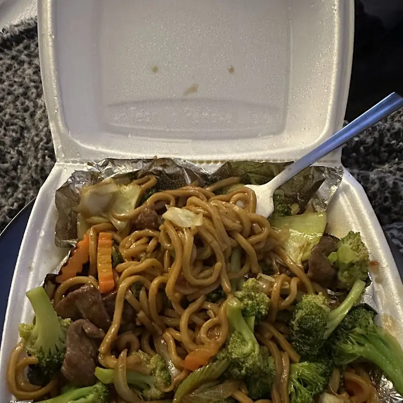Lucky Tasty Asian Food