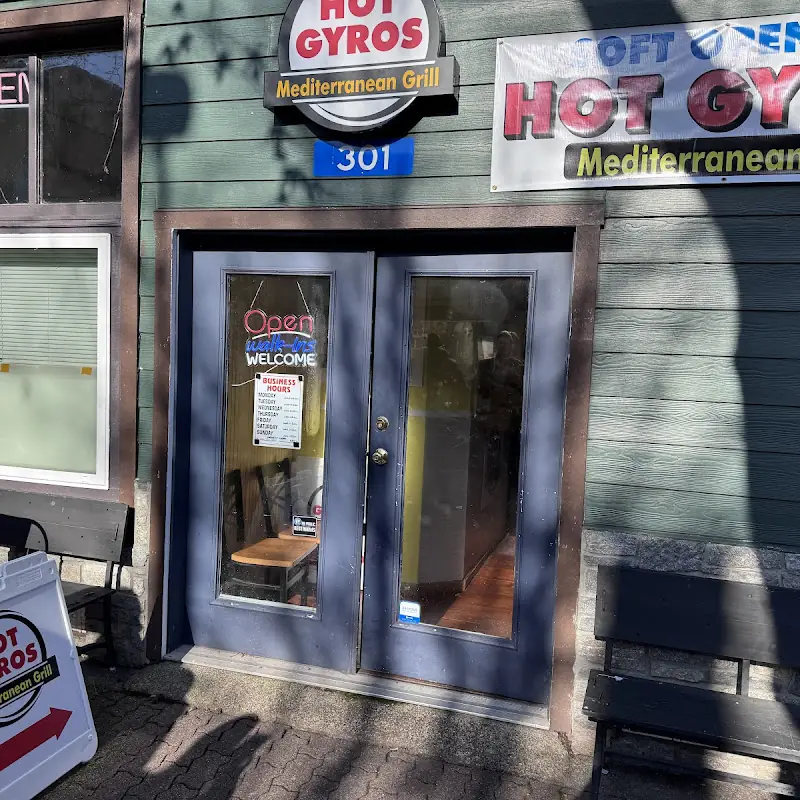 HOT GYROS Mediterranean Grill