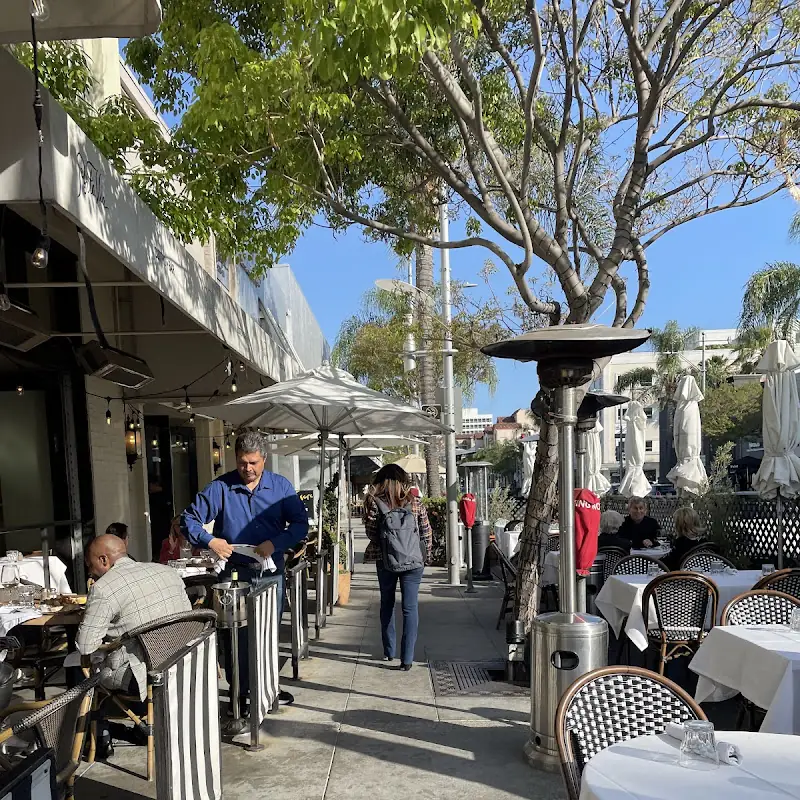 Porta Via Beverly Hills