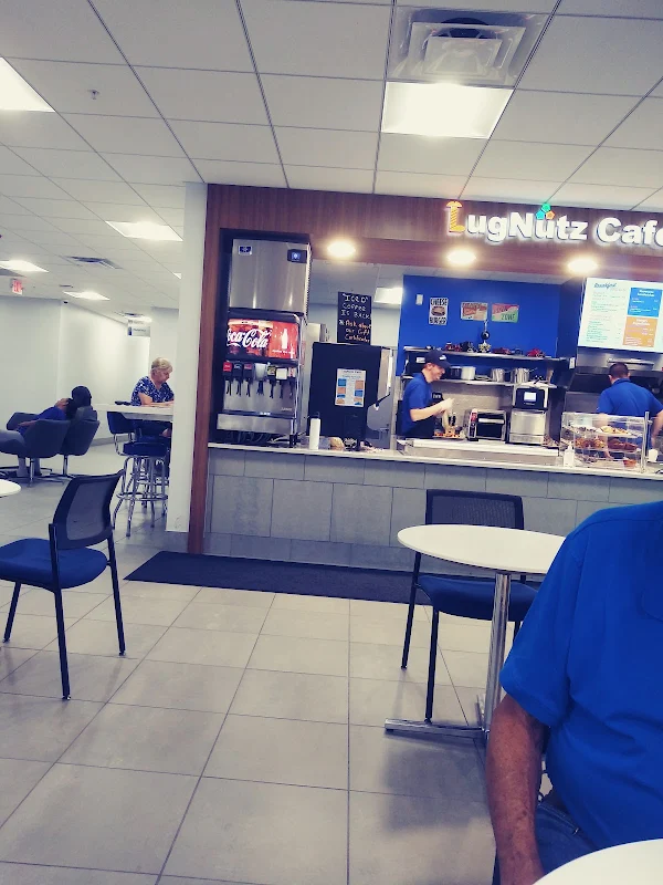 Lugnutz Cafe