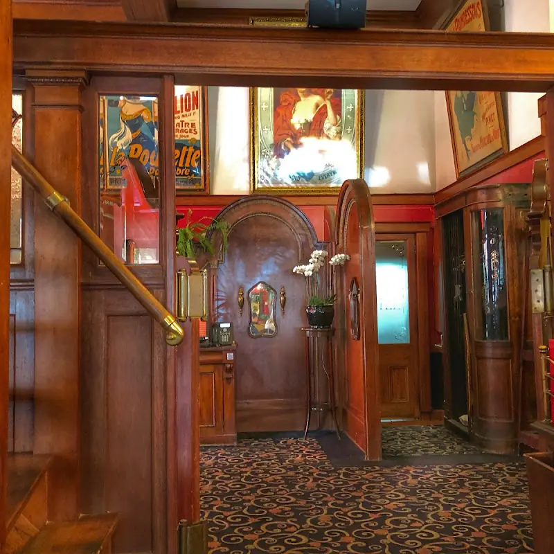 The Vintage Press Restaurante