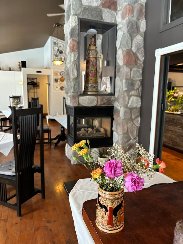 Linden Leaf Restaurant