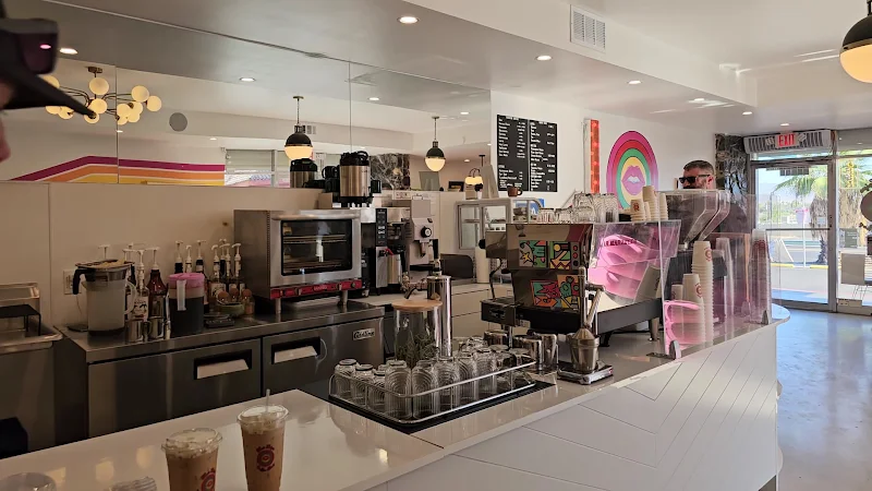 Hot Lips Coffee Shop
