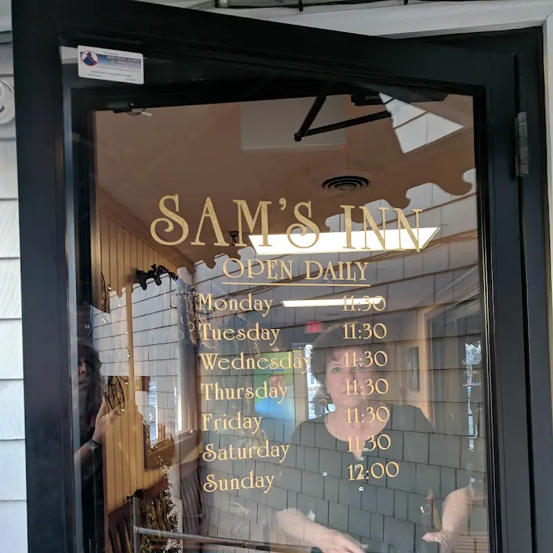 Sam's Inn