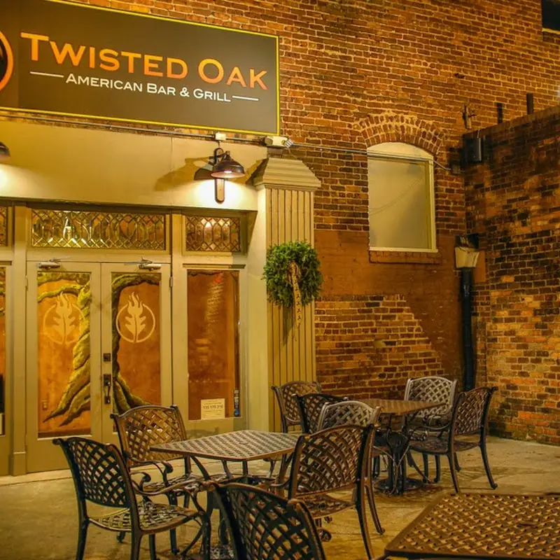 Twisted Oak American Bar & Grill