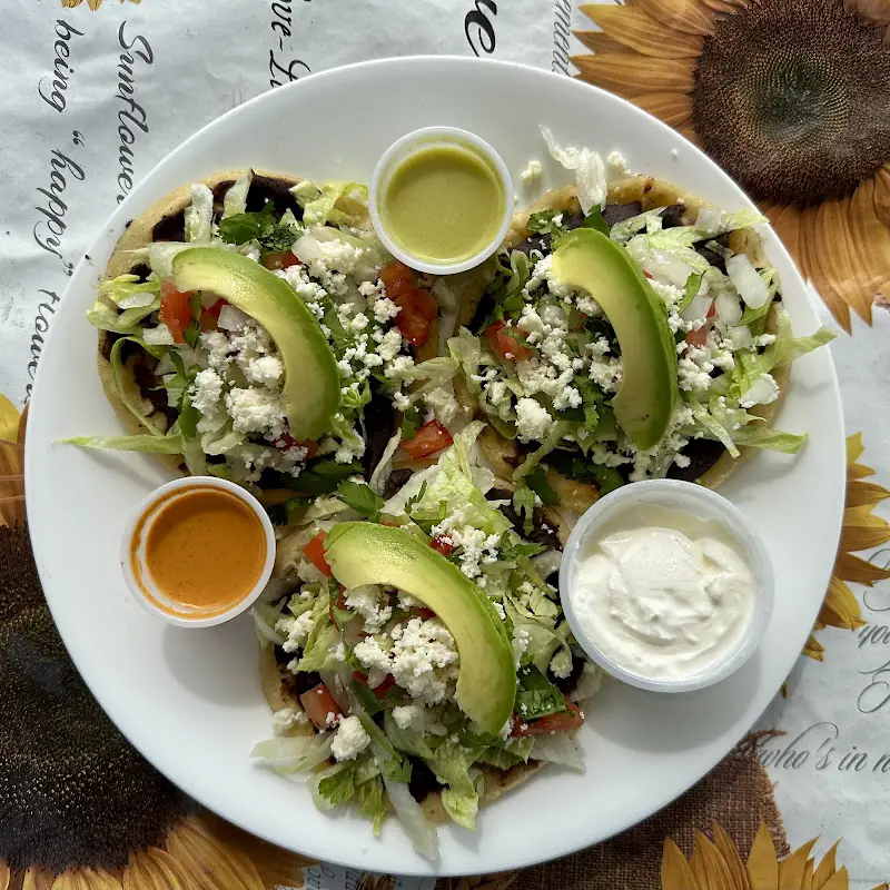 Sabor De Casa Food Trailer