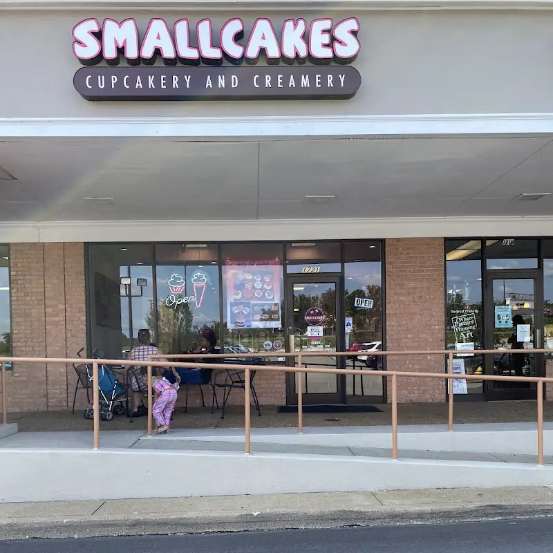 Smallcakes Chesterfield: A Cupcakery and Creamery St. Louis