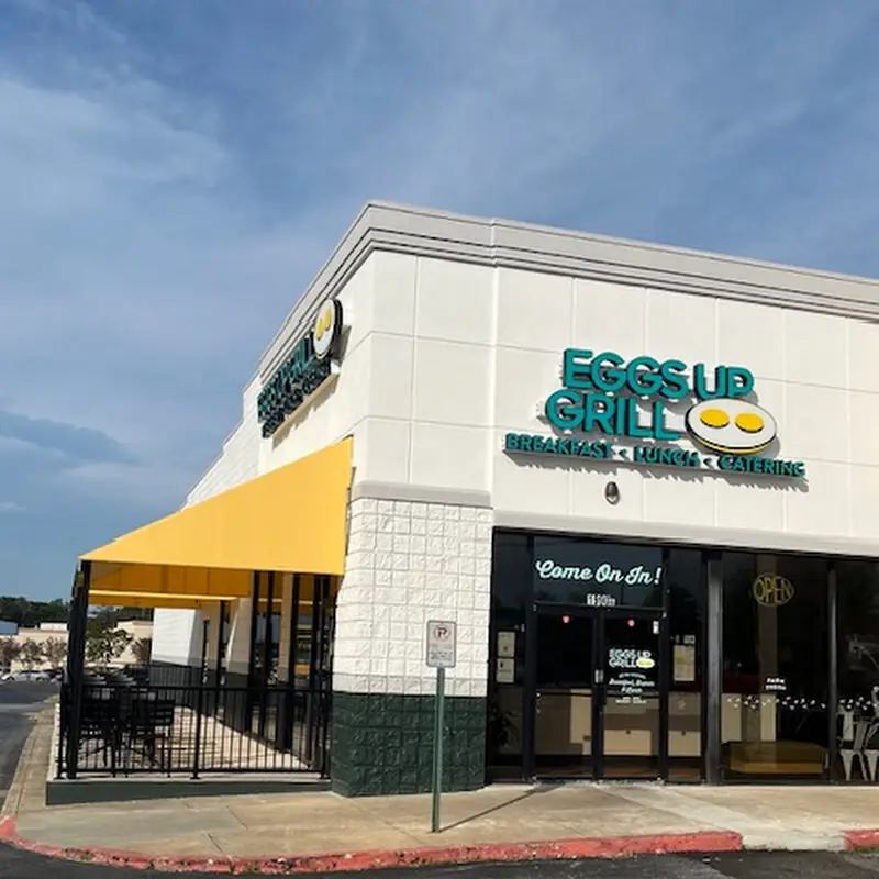 Eggs Up Grill