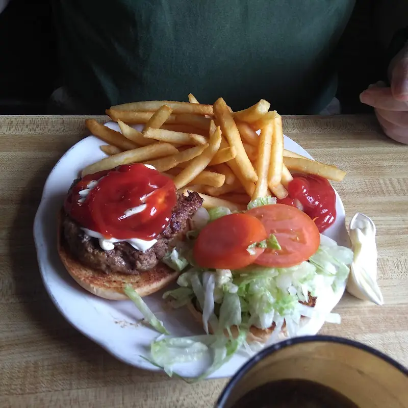 Riverside Bar & Grill