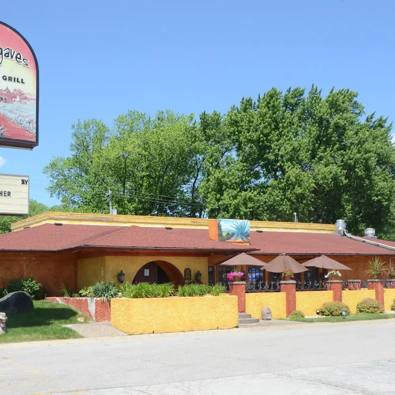Los Agaves Mexican Grill