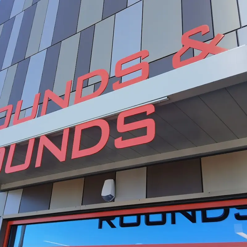 Grounds & Rounds Cafe