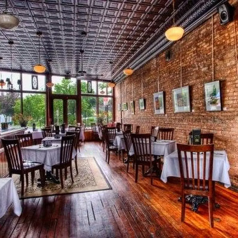 Edibles Restaurant and Bar