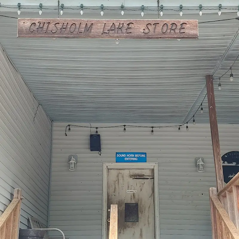 Chisholm Lake Store
