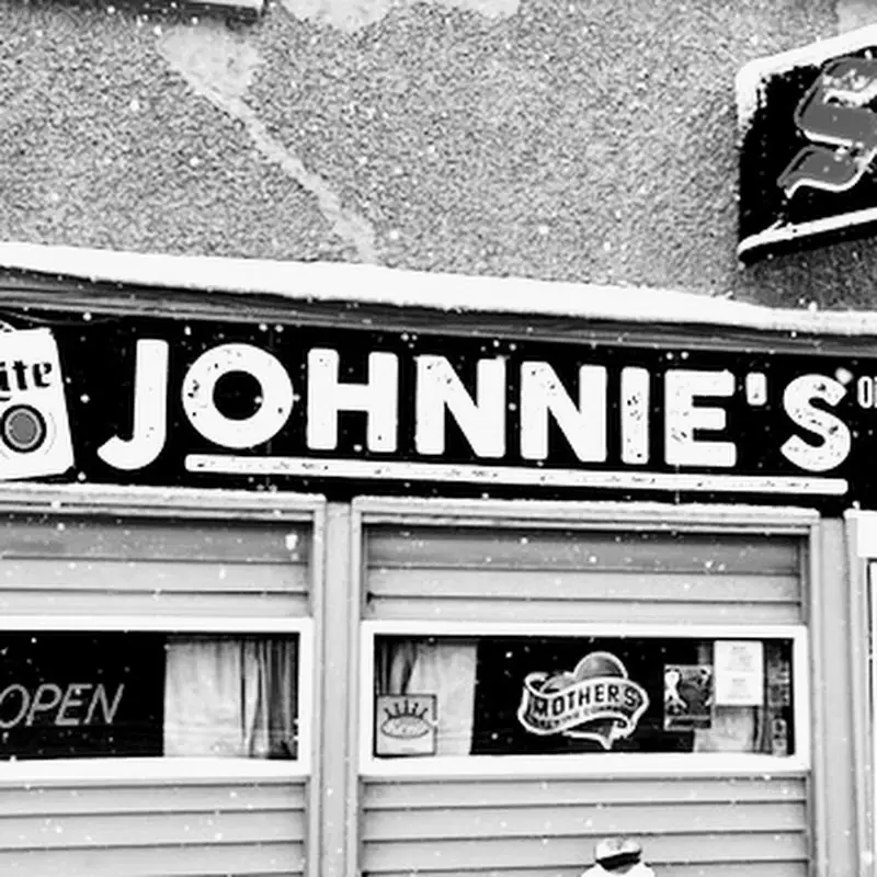 Johnnie's Bar and Grill