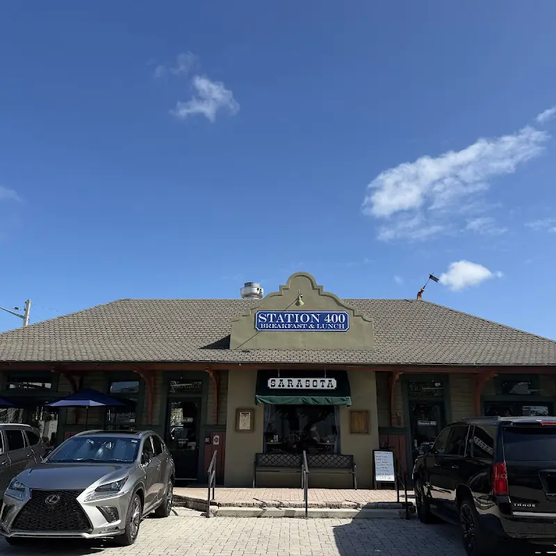 Station 400
