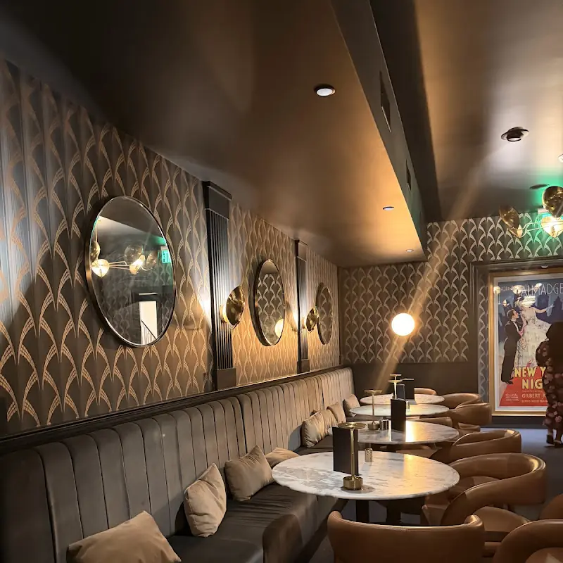 Louise's Piano Bar & Jazz Club