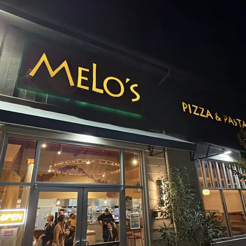 Melo's Pizza