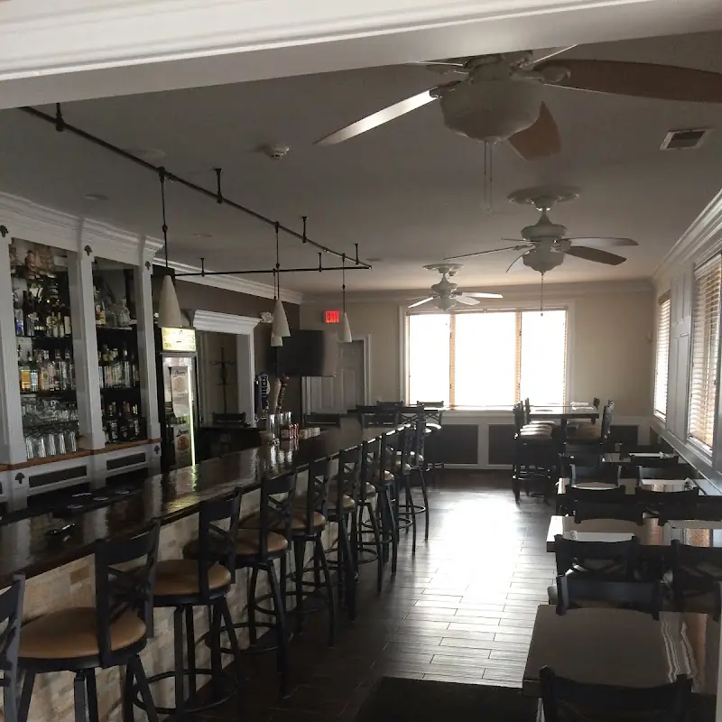 Leon's Pizza Restaurant
