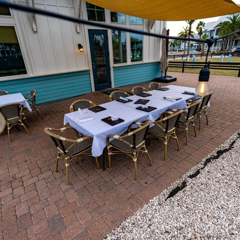 Lisabella's Bistro and Bar