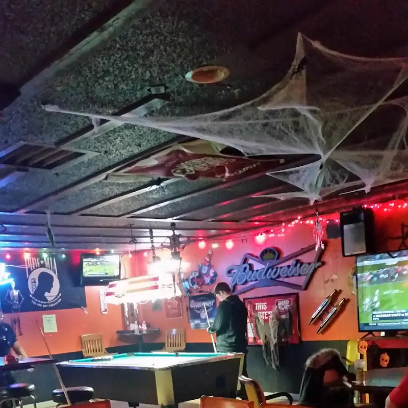 Knuckleheads Bar & Grill