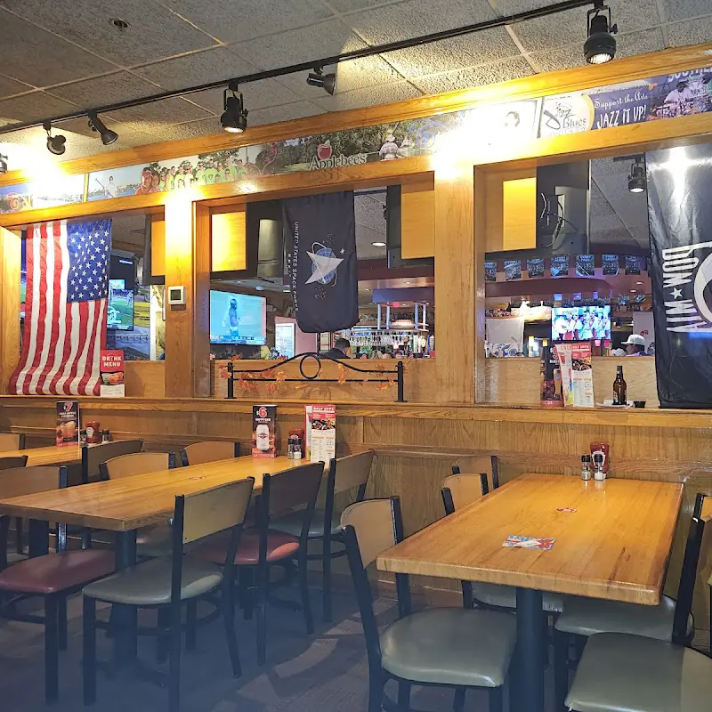 Applebee's Grill + Bar