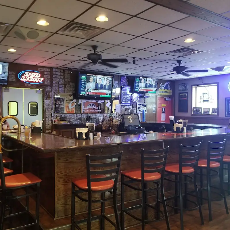 Chapz Bar & Grill