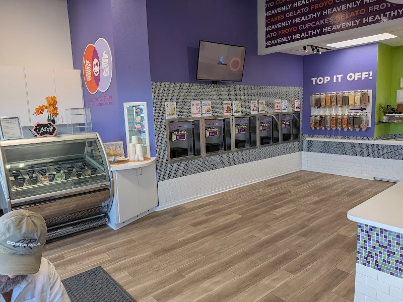 Gogo's Treatery