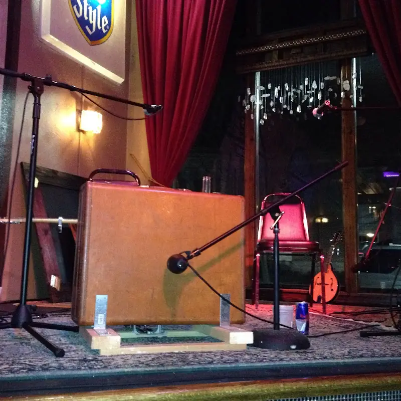 Four Quarter Bar