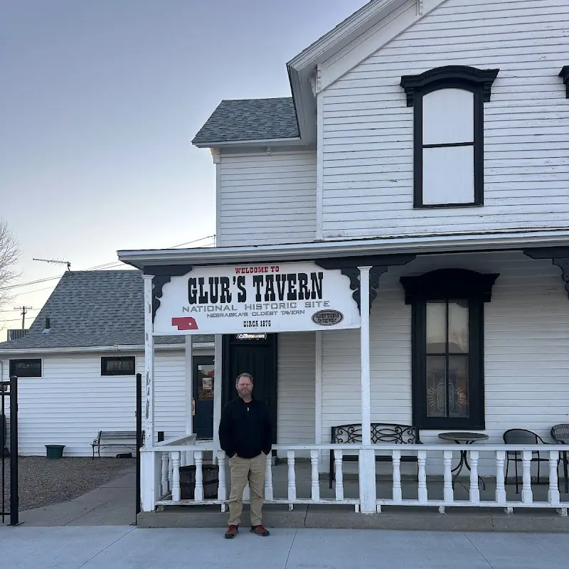 Glur's Tavern