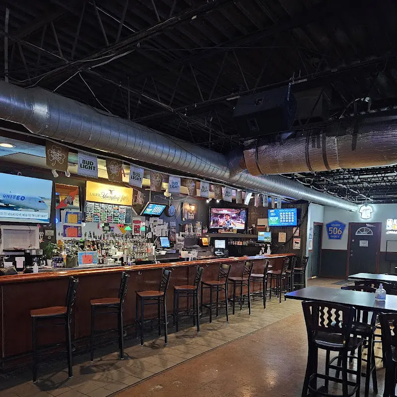Streets Tavern