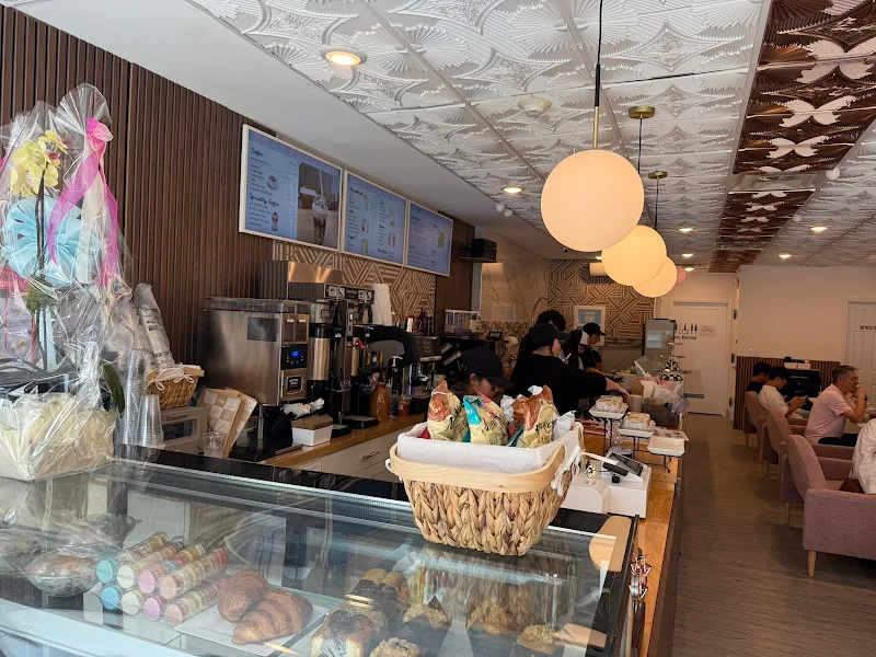 Cafe La Jolie