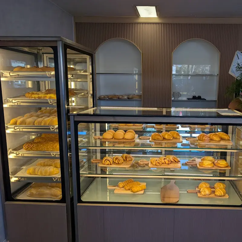 Hola Bakery