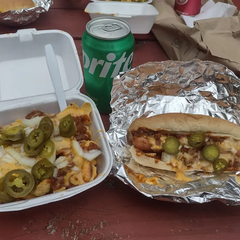 Red's Hot Dogs
