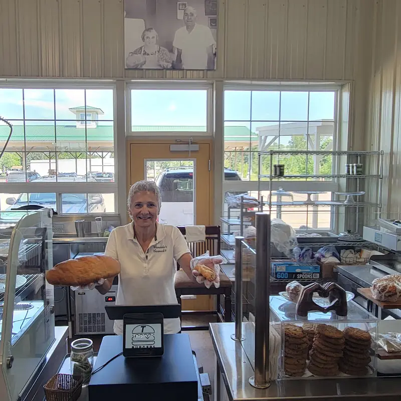 Candela's Cannolis and More