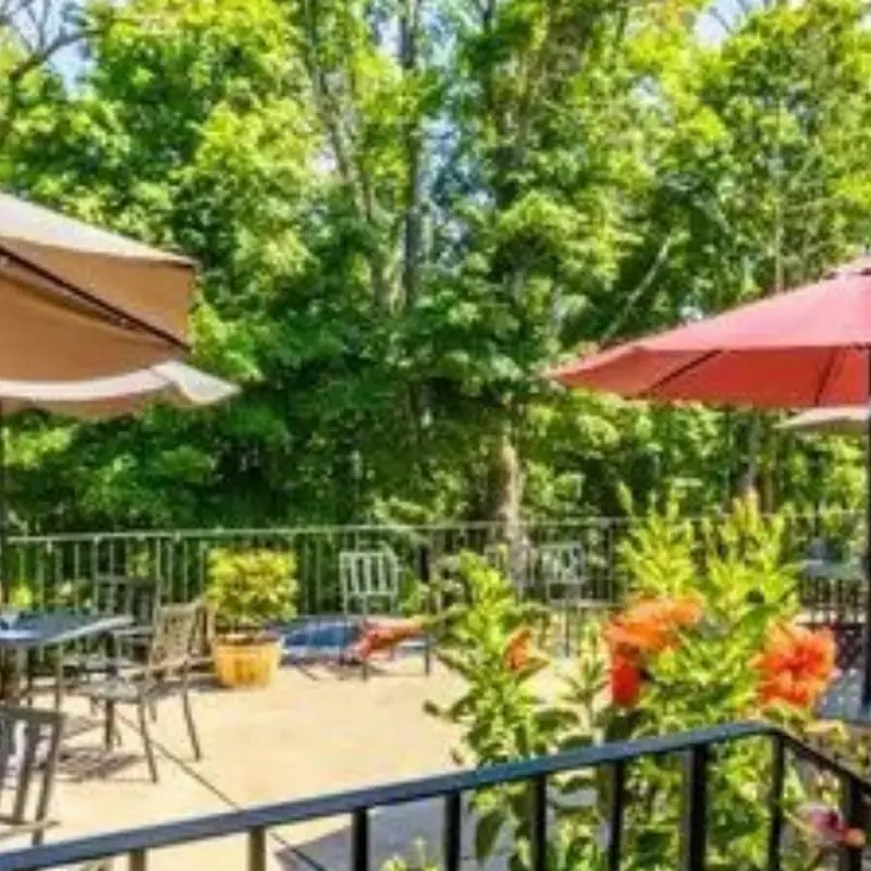 1839 Restaurant and Bar