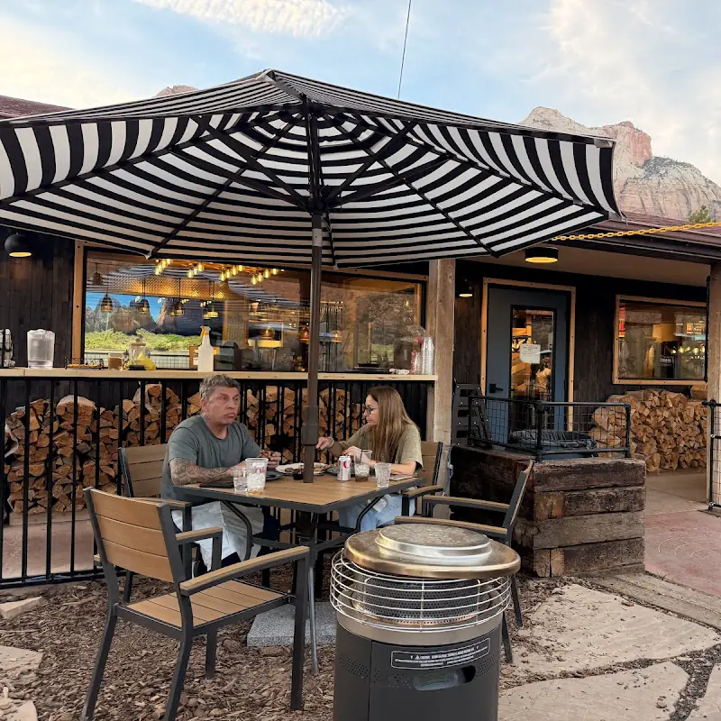 Onyx Wood Fire Pizza, Sandwiches and Salads