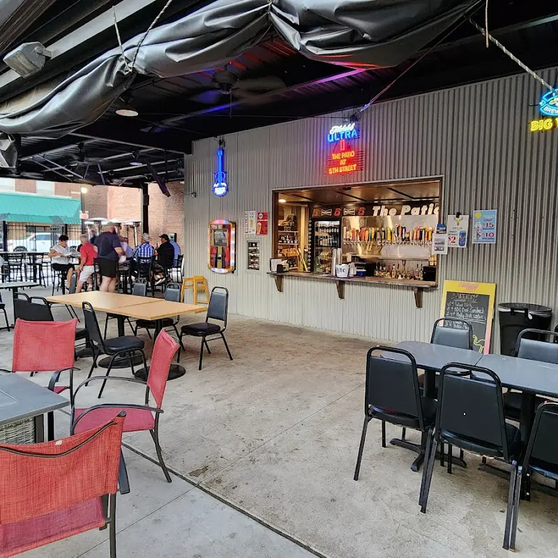 5th Street Bar & Grill