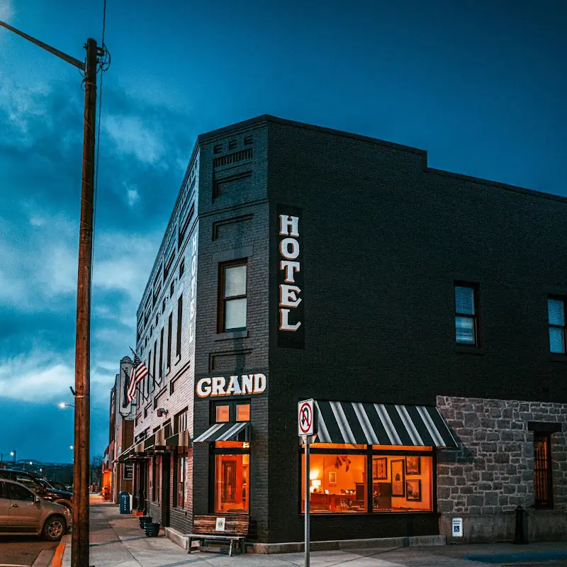 The Grand Hotel & Restaurant
