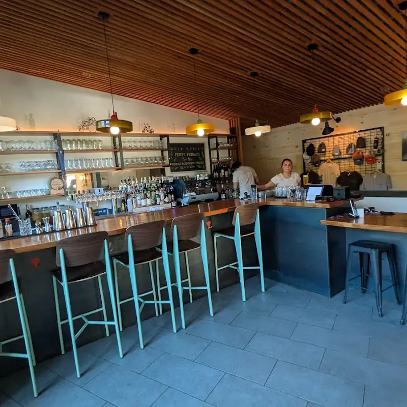 Madbush Falls | Restaurant & Bar